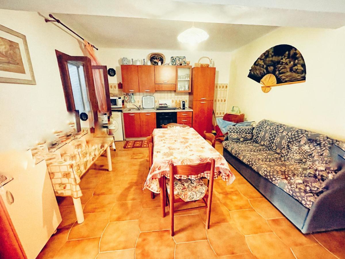 B&B Sterlizia Santa Maria la Palma Eksteriør billede